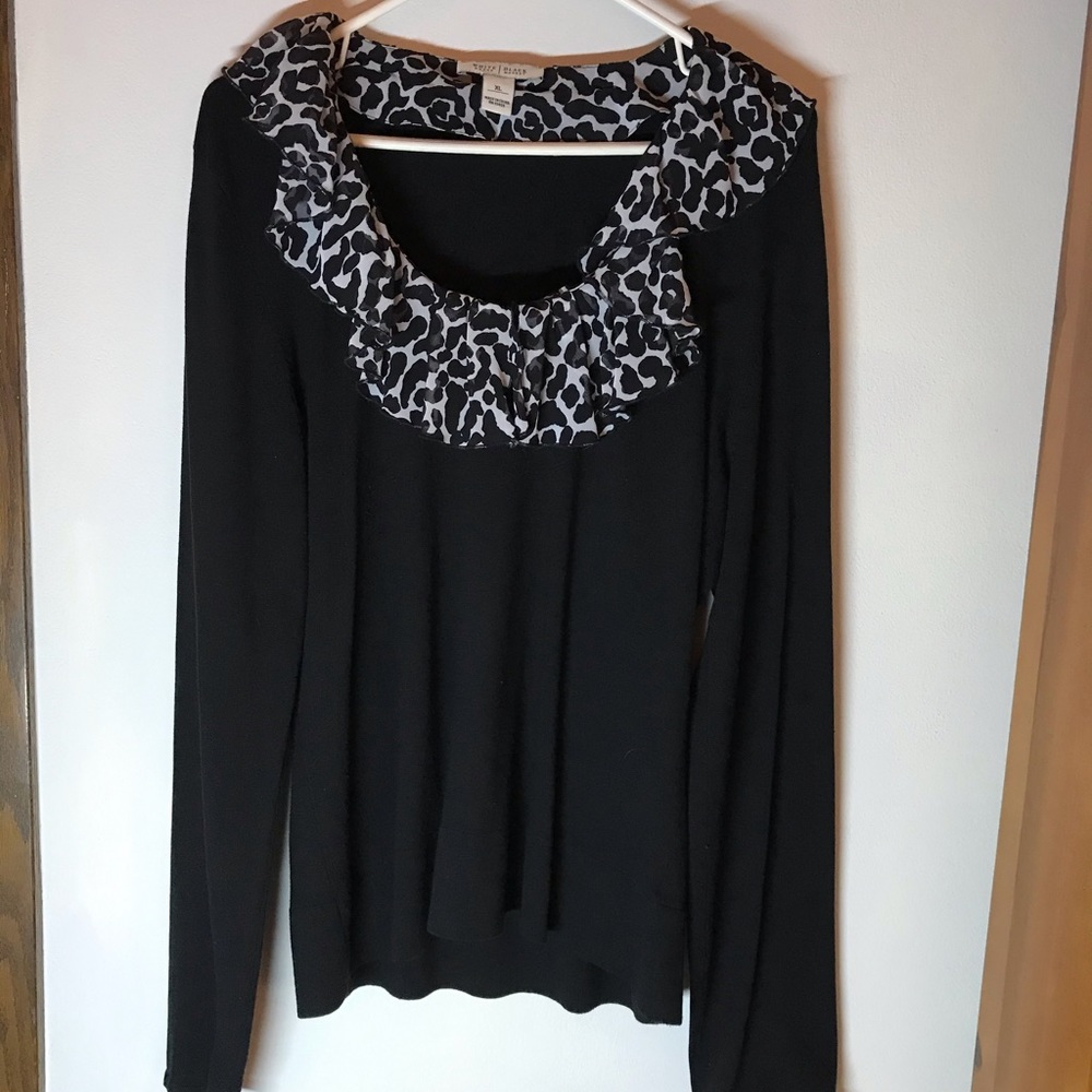 White House/Black Market sweater sz XL